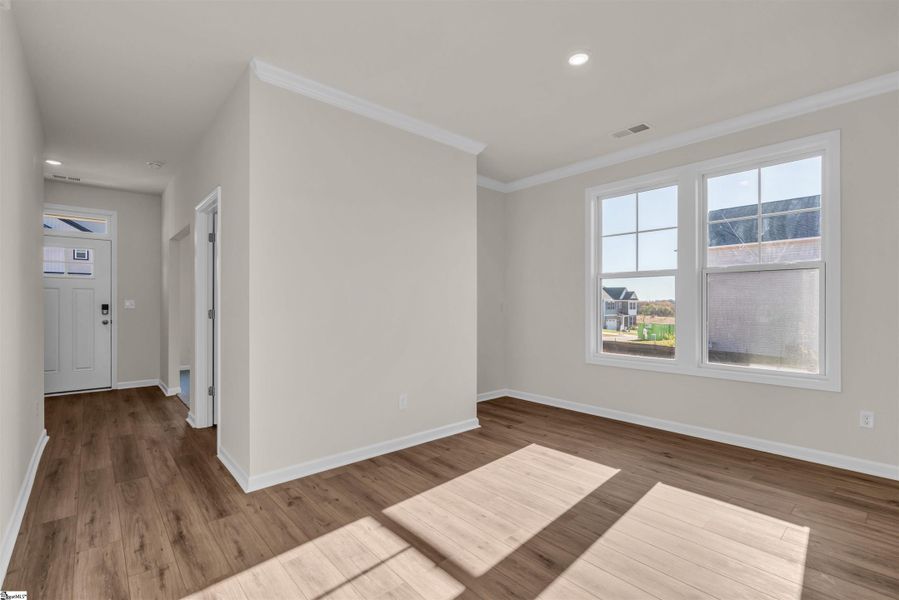 Spacious, unfurnished interior of a new home in Halton Oaks, Spartanburg (Image 17).