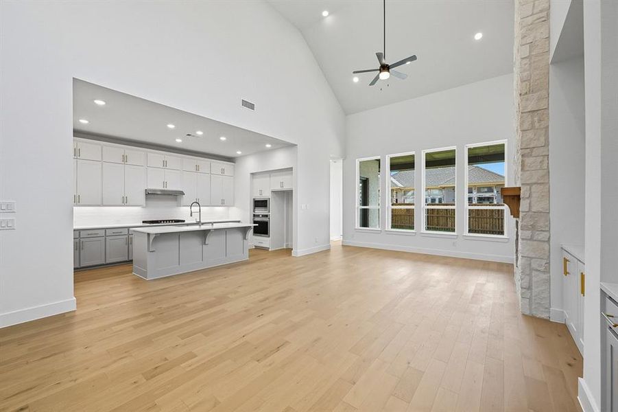 Spacious, unfurnished interior of a new home in Sandbrock Ranch: 50ft. lots, Aubrey (Image 23). Spacious, unfurnished interior of a new home in Sandbrock Ranch: 50ft. lots, Aubrey (Image 23).