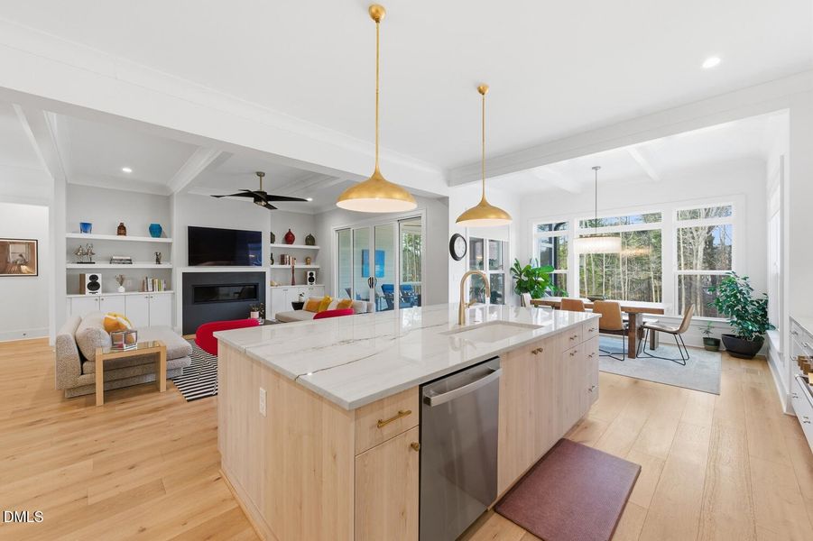 2812 theresa eileen way-22