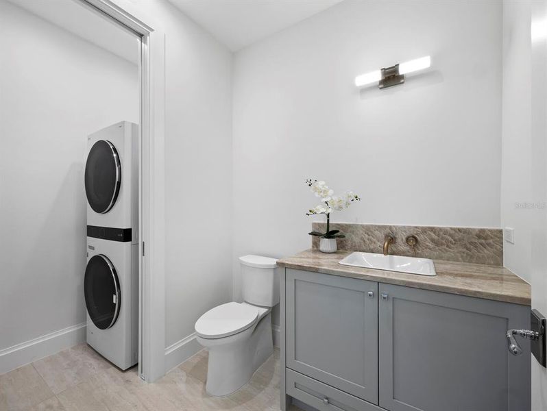 Furnished interior view inside a new home in , Sarasota (Image 44).