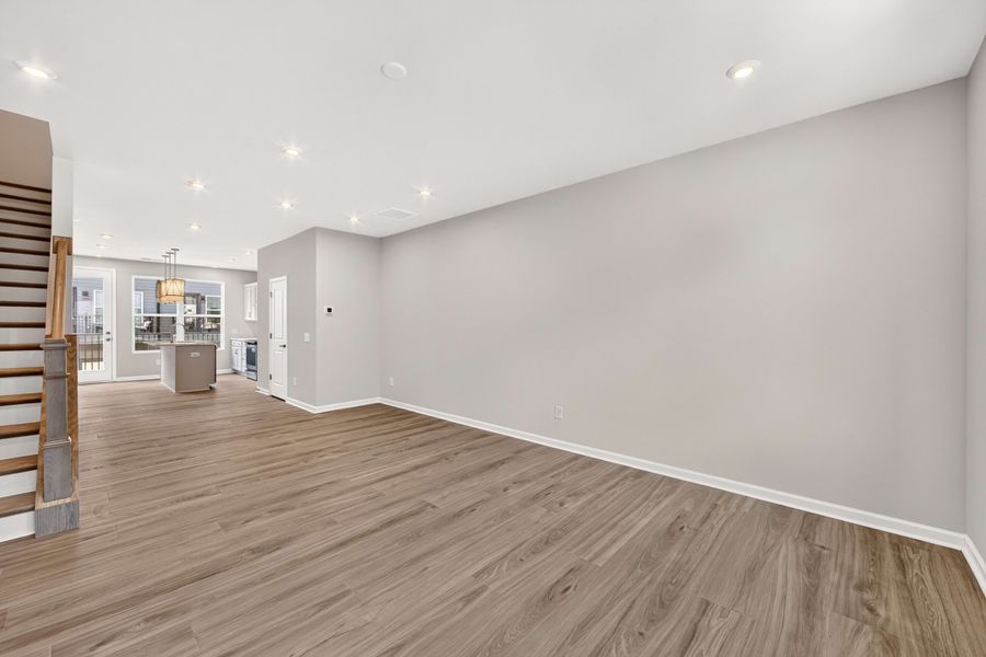 Spacious, unfurnished interior of a new home in Southmont, Charlotte (Image 22).