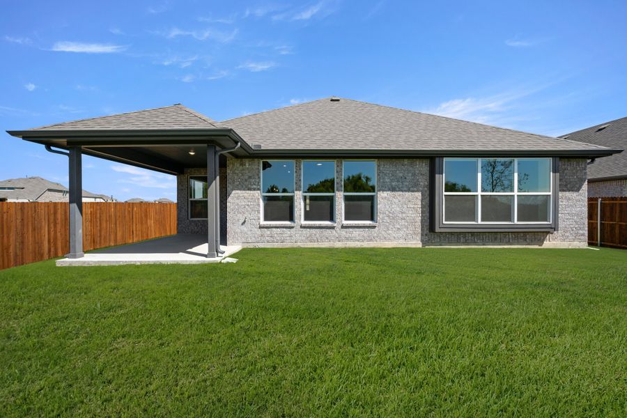 Exterior details and patio area of a home in Hunters Ridge, Crowley (Image 4). Exterior details and patio area of a home in Hunters Ridge, Crowley (Image 4).