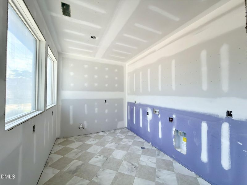 11527007-25FF-4514-AE2E-FCD3B535B629_1_1