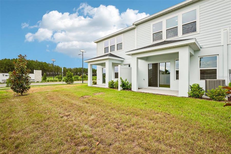 Exterior details and patio area of a home in Twin Oaks, Zephyrhills (Image 26). Exterior details and patio area of a home in Twin Oaks, Zephyrhills (Image 26).