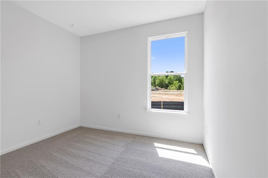 Spacious, unfurnished interior of a new home in Three Rivers, Rome (Image 23).