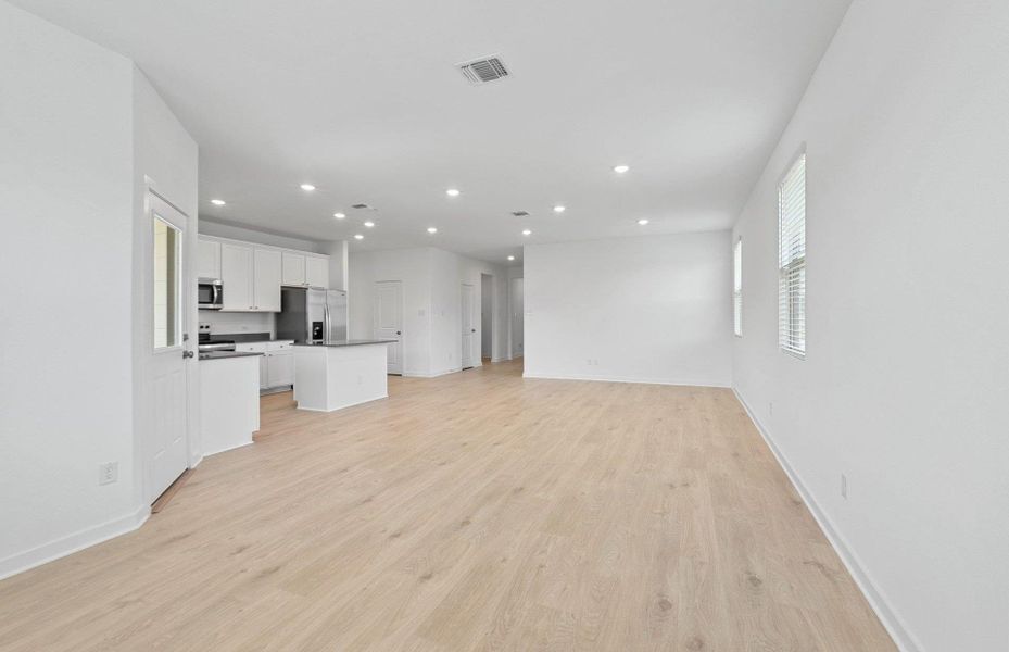 Spacious, unfurnished interior of a new home in County View, Temple (Image 19). Spacious, unfurnished interior of a new home in County View, Temple (Image 19).