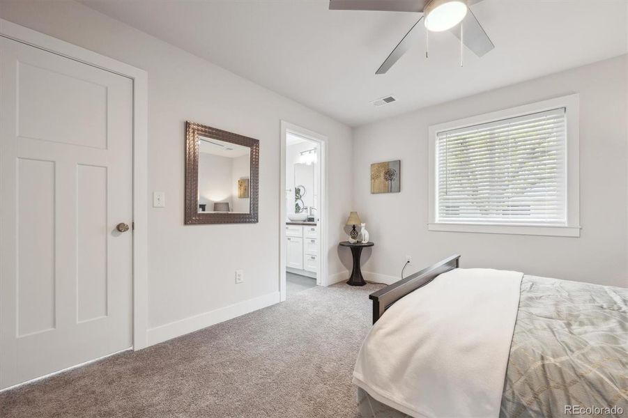 Furnished interior view inside a new home in , Lakewood (Image 11).