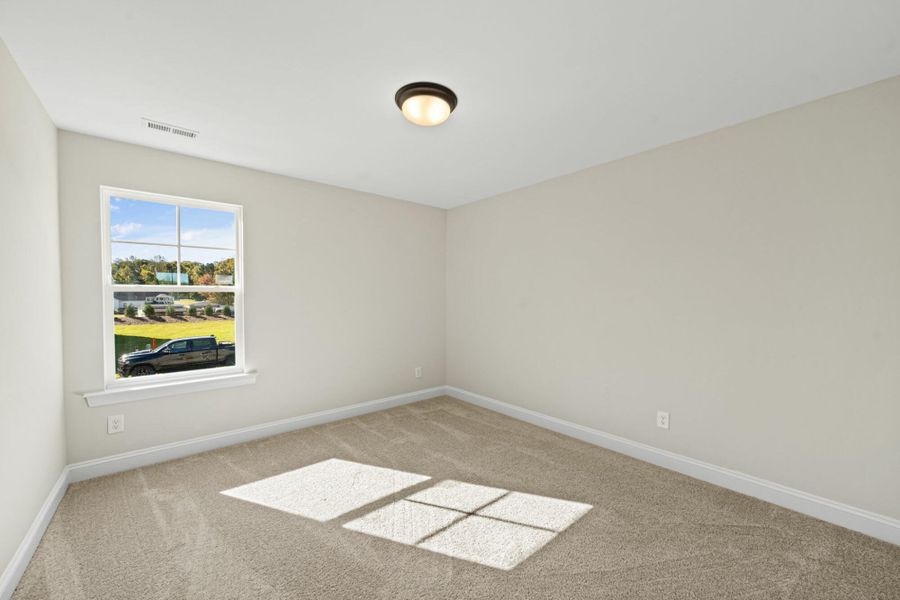 Spacious, unfurnished interior of a new home in Pisgah Park, Kernersville (Image 35).