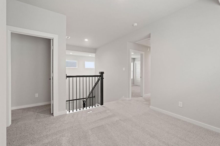 Spacious, unfurnished interior of a new home in Grand Oaks Village, Houston (Image 9). Spacious, unfurnished interior of a new home in Grand Oaks Village, Houston (Image 9).