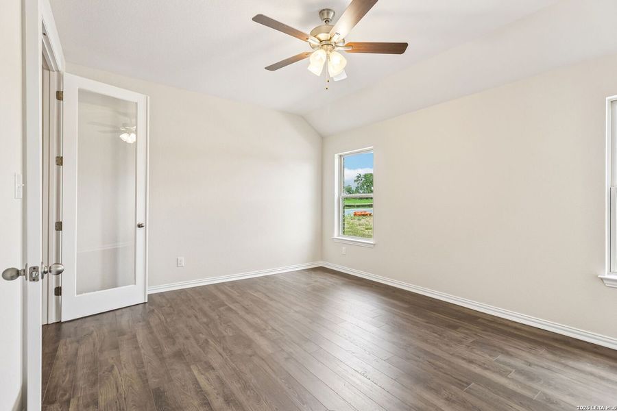 Spacious, unfurnished interior of a new home in Stream Waters, Seguin (Image 32). Spacious, unfurnished interior of a new home in Stream Waters, Seguin (Image 32).