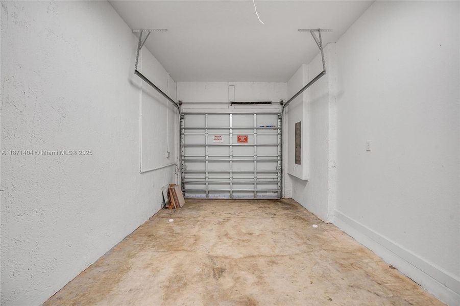 Image 15 of a home in .