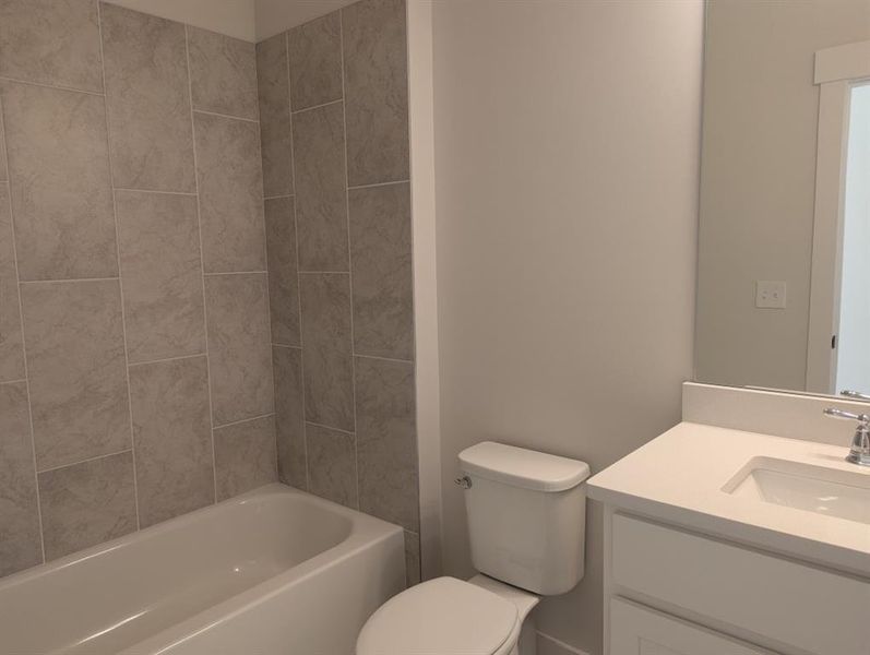 Furnished interior view inside a new home in Arden on Lanier, Cumming (Image 6).