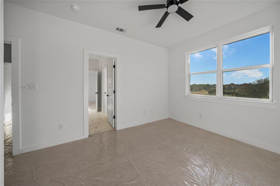 Spacious, unfurnished interior of a new home in , Garland (Image 34).