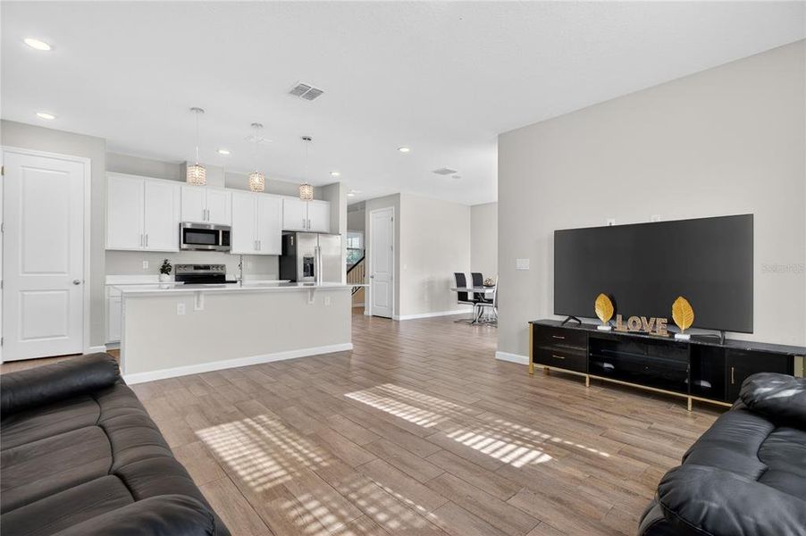 Furnished interior view inside a new home in Seasons at Forest Creek, Haines City (Image 8).