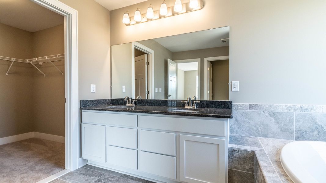 Representative furnished interior of a home built from the The Winslow by Norfolk Homes in Valleys, Jackson (Image 40).