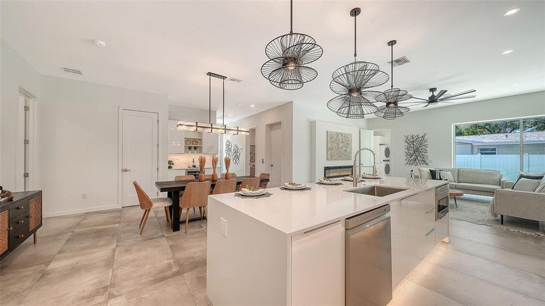 Furnished interior view inside a new home in , Sarasota (Image 64).
