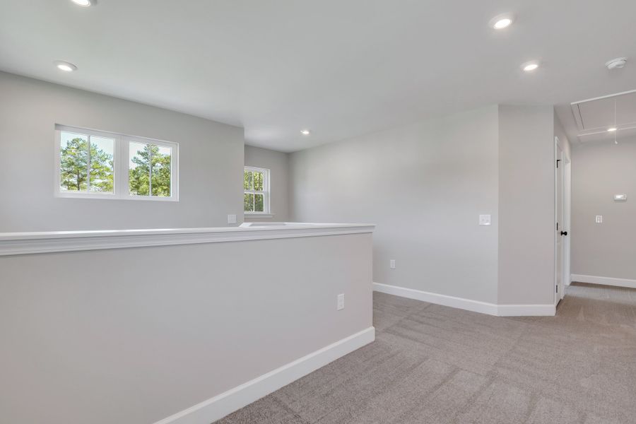Representative furnished interior of a home built from the Sherwood by Ernest Homes in Wexford, Richmond Hill (Image 17).