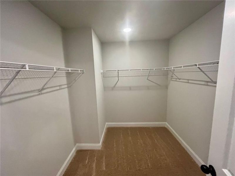 Spacious, unfurnished interior of a new home in Twin Lakes, Hoschton (Image 10).
