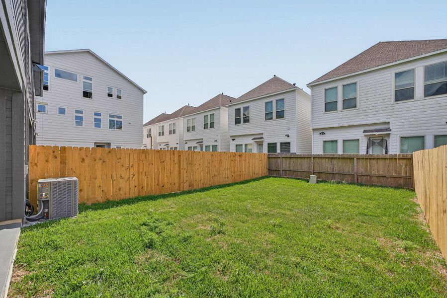 Exterior details and patio area of a home in , Houston (Image 26).