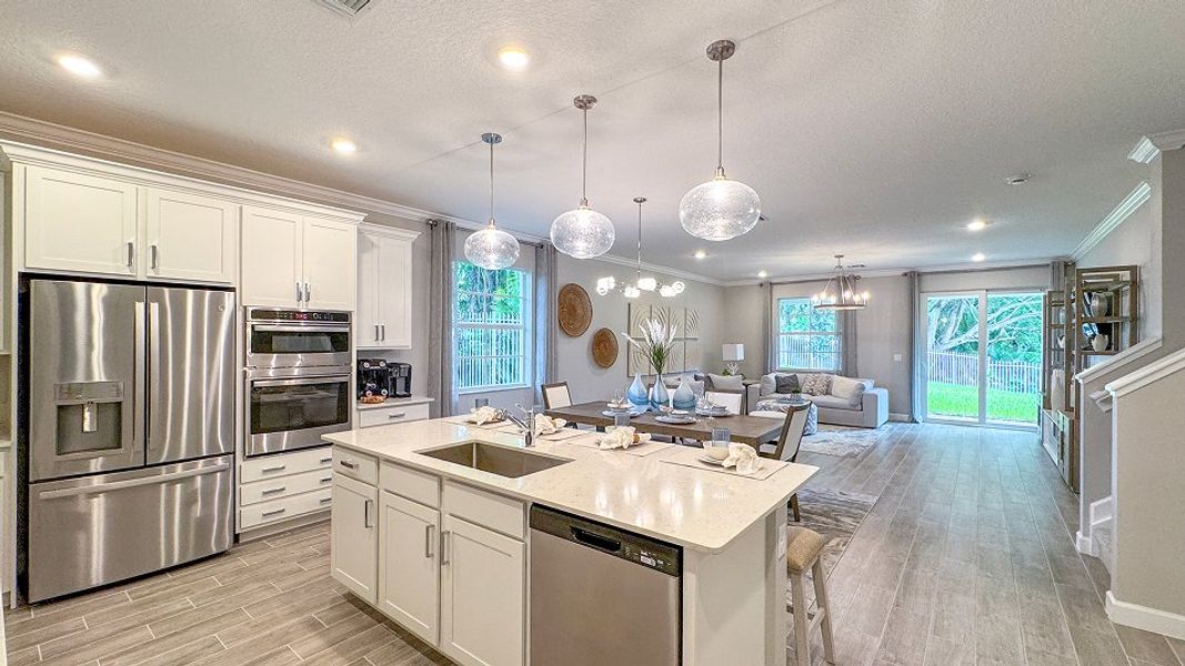 3237 Holly Kitchen 1of2 F1