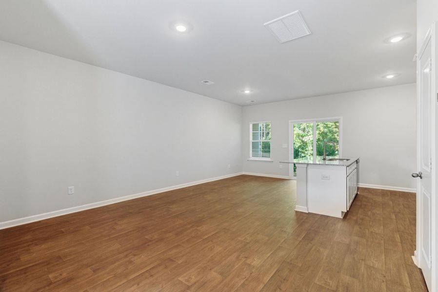 Representative unfurnished interior of a home built from the Palmetto II by McGuinn Homes in Clarke Townes, Anderson (Image 25).