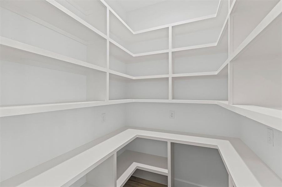 Image 27 of a home in .