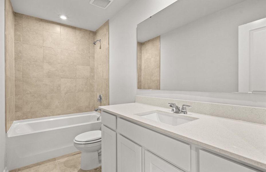 Furnished interior view inside a new home in Crestview, Spartanburg (Image 6). Furnished interior view inside a new home in Crestview, Spartanburg (Image 6).