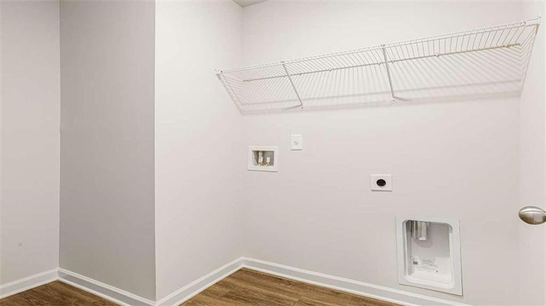 Spacious, unfurnished interior of a new home in Echo Glen, Stockbridge (Image 26). Spacious, unfurnished interior of a new home in Echo Glen, Stockbridge (Image 26).