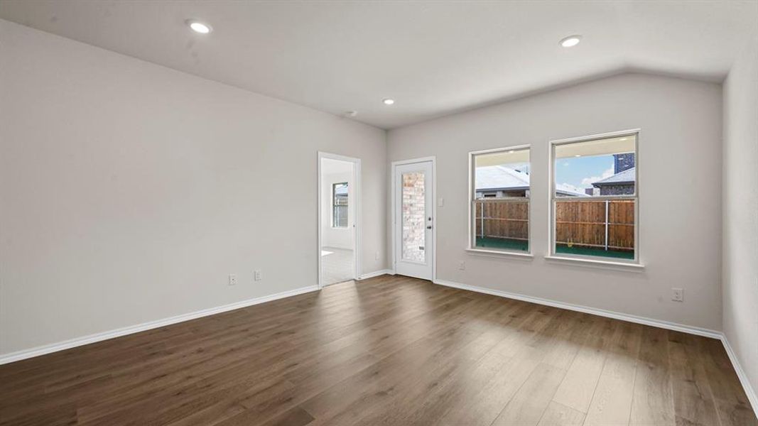 Spacious, unfurnished interior of a new home in , Tyler (Image 15).