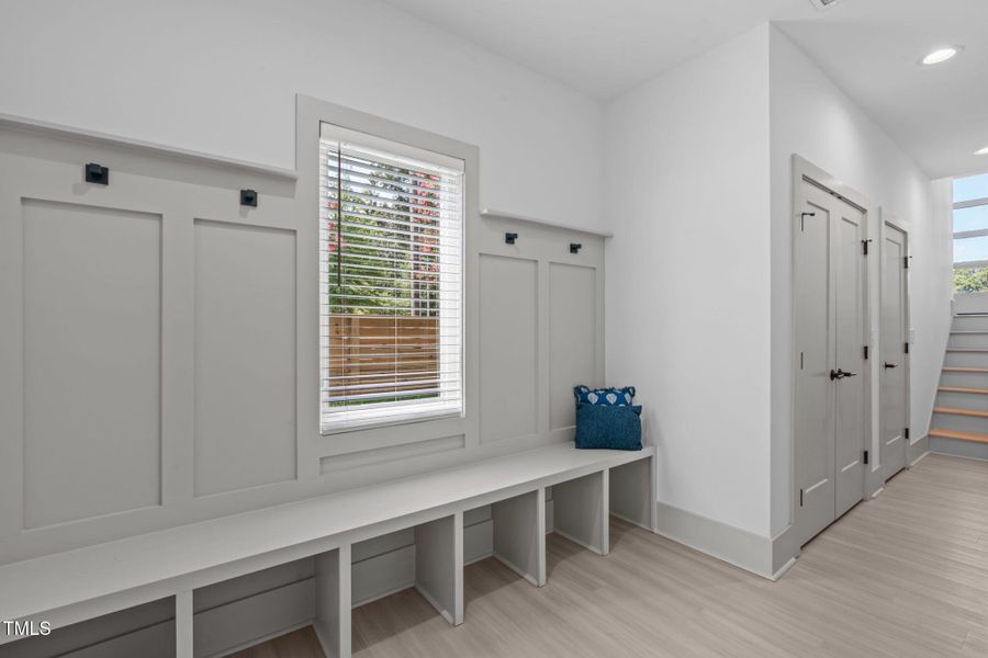 Oakway_23 Oakway_23