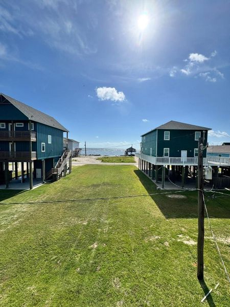 Exterior details and patio area of a home in , Freeport (Image 3).