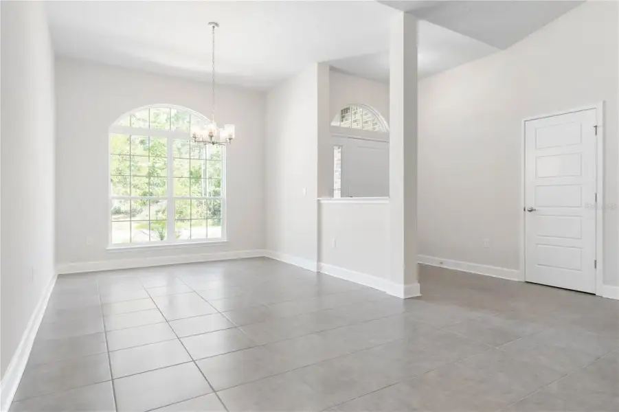 Spacious, unfurnished interior of a new home in Palm Coast, Palm Coast (Image 13).