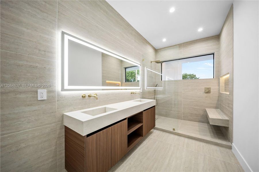 Furnished interior view inside a new home in , Fort Lauderdale (Image 33).