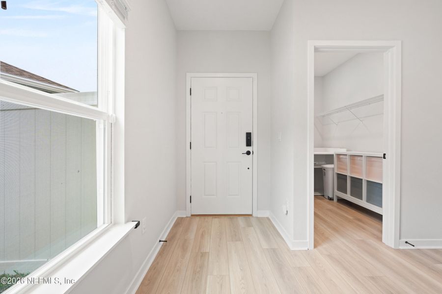 Spacious, unfurnished interior of a new home in Concourse Crossing, Fernandina Beach (Image 23).