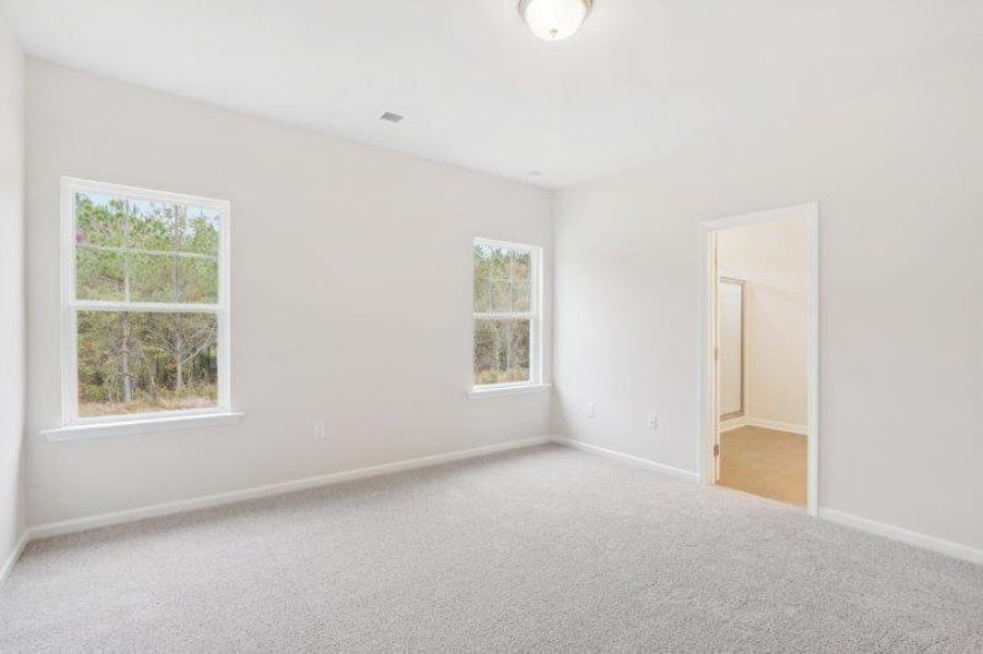Spacious, unfurnished interior of a new home in Kingston Park, Kingston (Image 8).