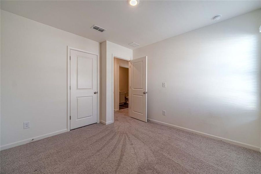 Spacious, unfurnished interior of a new home in , Winder (Image 23).