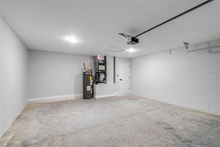 Spacious, unfurnished interior of a new home in , Belleview (Image 38). Spacious, unfurnished interior of a new home in , Belleview (Image 38).