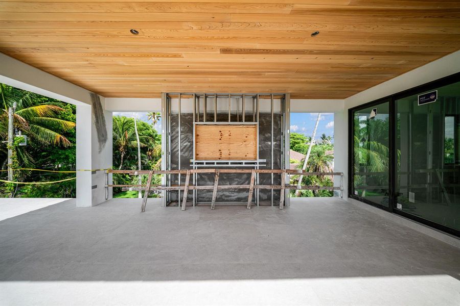 LOGGIA 2