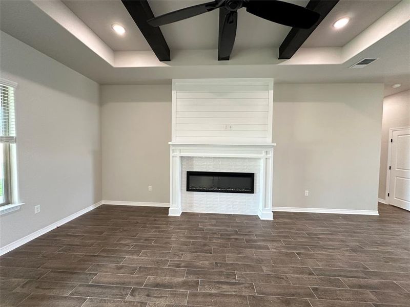 Spacious, unfurnished interior of a new home in , Lorena (Image 16).