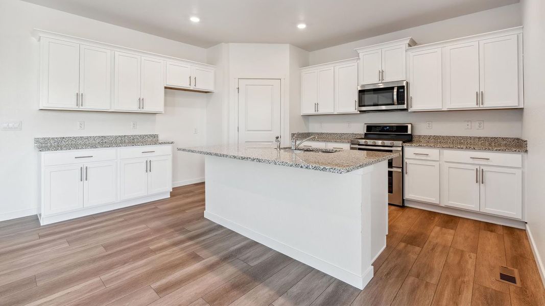 Furnished interior view inside a new home in Vista Meadows, Fort Lupton (Image 4).