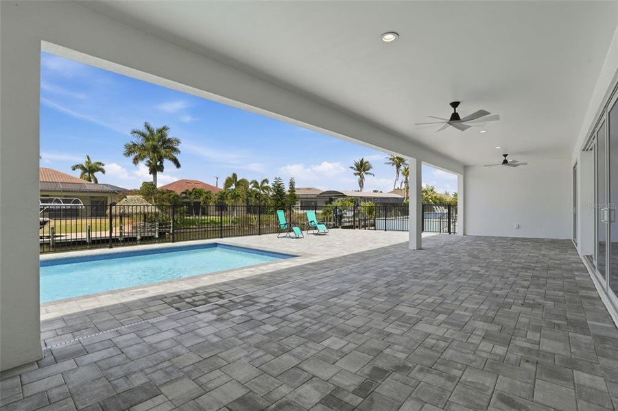 Exterior details and patio area of a home in , Cape Coral (Image 26).