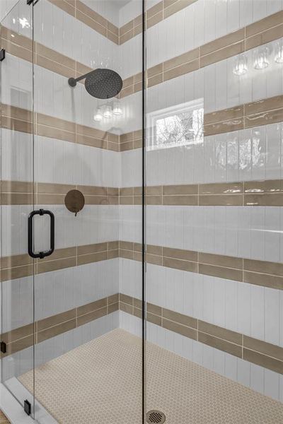 Close-up of interior finishes inside a home in , Waco (Image 18).