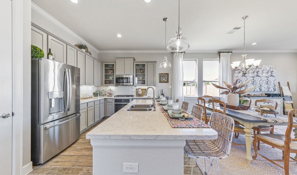 Ample storage in kitchen