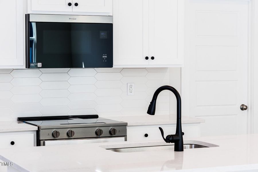 VNF-Lot 44-Aurora (4)