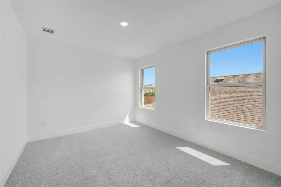 Spacious, unfurnished interior of a new home in Heritage Ranch, Sherman (Image 14). Spacious, unfurnished interior of a new home in Heritage Ranch, Sherman (Image 14).