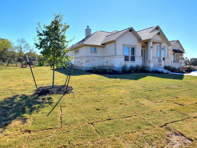 Representative exterior details of a home built from the Catalina by Giddens Homes in Clearwater Ranch, Liberty Hill (Image 3).