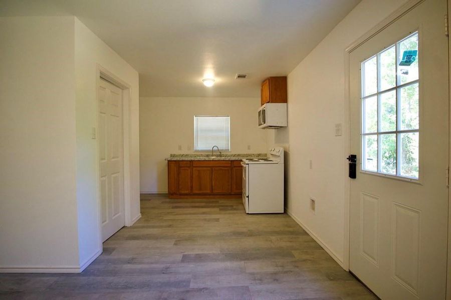 Image 20 of a home in . Image 20 of a home in .