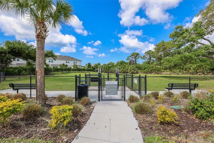 Community amenities in , Nokomis (Image 23).