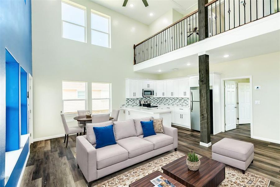 Furnished interior view inside a new home in , Freeport (Image 4).