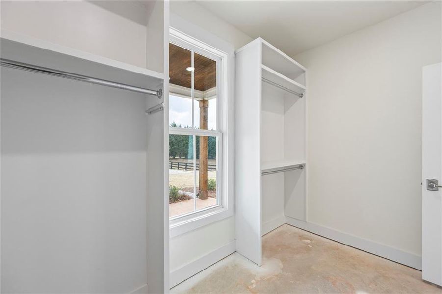 Spacious, unfurnished interior of a new home in , Gainesville (Image 42).